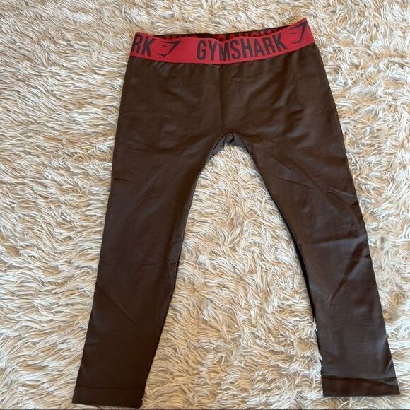 Gymshark gray cropped leggings - Picture 1 of 3